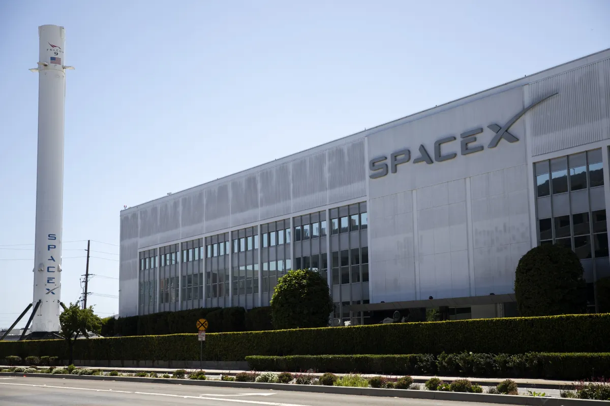 Musk: Pendapatan SpaceX 2025 Sekitar $15,5 Miliar